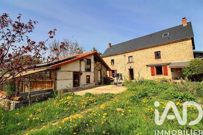 /international/fr/saint-priest-des-champs-auvergne-310107320802/
