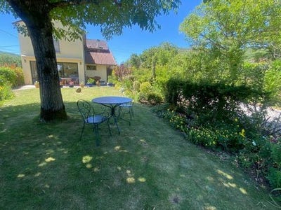 /international/fr/cadrieu-midi-pyrenees-310108898426/