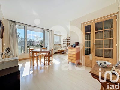 /international/fr/maisons-laffitte-ile-de-france-310098795315/