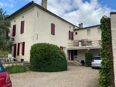 /international/fr/montcaret-aquitaine-310100184312/