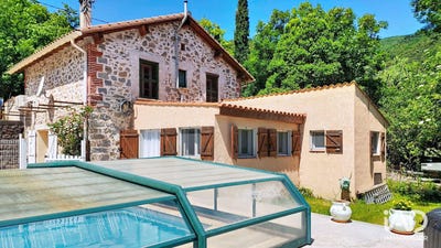 /international/fr/arles-sur-tech-languedoc-roussillon-310108925264/