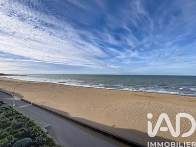 /international/fr/courseulles-sur-mer-upper-normandy-310107290785/