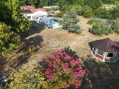 /international/fr/grezac-charente-310119574405/