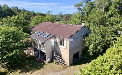 /international/fr/milhac-d-auberoche-aquitaine-310107840063/