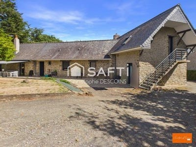 /international/fr/la-chapelle-au-riboul-pays-de-la-loire-310119785109/