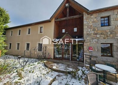 /international/fr/peyre-en-aubrac-languedoc-roussillon-310104807311/