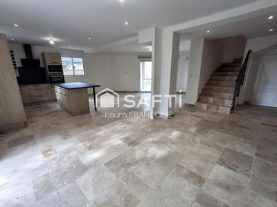 /international/fr/goustranville-la-basse-normandie-310102372295/