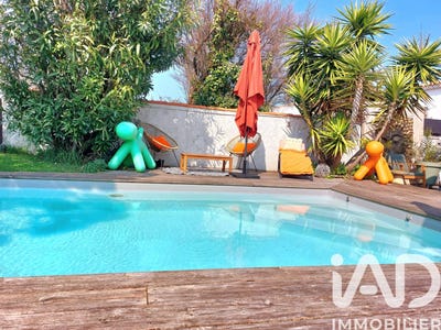 /international/fr/saint-clement-des-baleines-charente-310103039456/