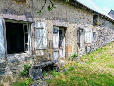 /international/fr/bagnols-auvergne-310104804891/