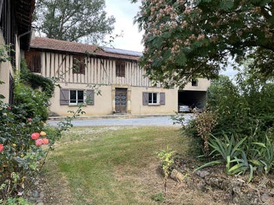 /international/fr/trie-sur-baise-midi-pyrenees-310101252278/