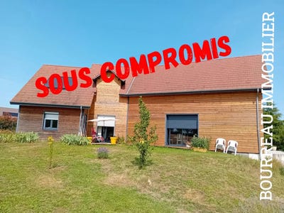 /international/fr/villeneuve-sur-yonne-burgundy-120085475152/