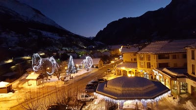 /international/fr/l-argentiere-la-bessee-provence-alpes-cote-d-azur-120093754507/