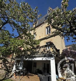 /international/fr/moulins-auvergne-310100578567/