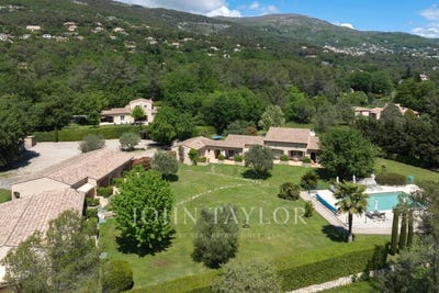 /international/fr/tourrettes-sur-loup-provence-alpes-cote-d-azur-310101252458/?lang=fr