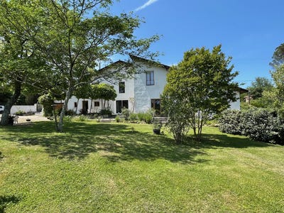 /international/fr/nousse-aquitaine-310099918253/