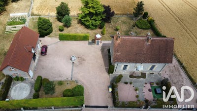 /international/fr/saint-gerand-le-puy-auvergne-310107671387/