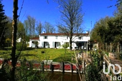 /international/fr/la-ronde-centre-val-de-loire-310098415637/