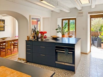 /international/fr/grilly-rhone-310100611411/?lang=en
