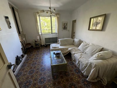 /international/fr/rue-montbrun-lodeve-languedoc-roussillon-310107864702/