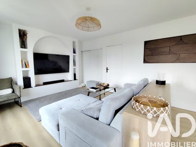 /international/fr/trelaze-pays-de-la-loire-310108368179/