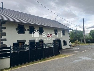 /international/fr/mazaye-auvergne-310108676620/