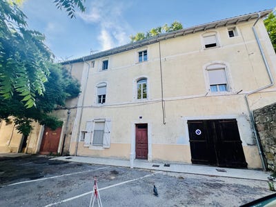/international/fr/lodeve-languedoc-roussillon-310108466015/