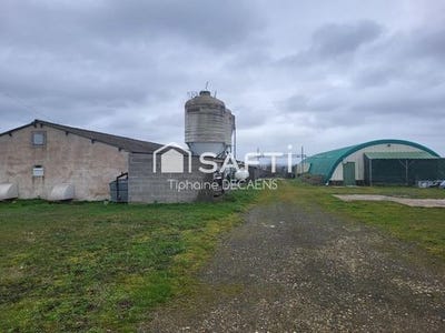 /international/fr/loudun-charente-310105762076/