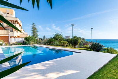 /international/fr/roquebrune-cap-martin-provence-alpes-cote-d-azur-310108633383/