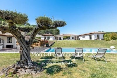 /international/fr/meyreuil-provence-alpes-cote-d-azur-310100612171/