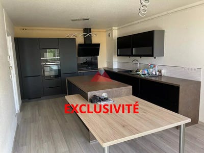 /international/fr/27-grande-rue-longchaumois-franche-comte-310108328758/