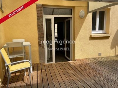 /international/fr/laval-pays-de-la-loire-310108565474/