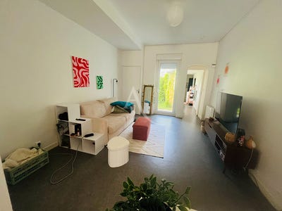 /international/fr/cholet-pays-de-la-loire-310107216497/
