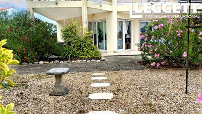 /international/fr/saint-georges-de-didonne-charente-310109219319/
