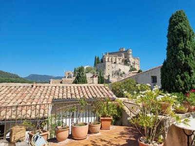/international/fr/le-barroux-provence-alpes-cote-d-azur-120093955329/?lang=pt