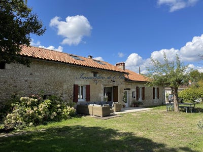 /international/fr/neuvic-aquitaine-120094802585/
