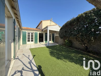 /international/fr/saint-clement-des-baleines-charente-310100013433/?lang=en