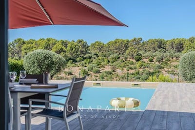 /international/fr/juvignac-languedoc-roussillon-310110225498/