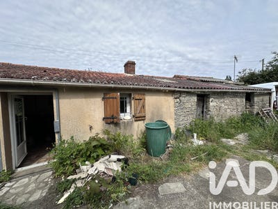 /international/fr/chaumes-en-retz-pays-de-la-loire-310107640573/