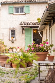/international/fr/la-colle-sur-loup-provence-alpes-cote-d-azur-310108527187/