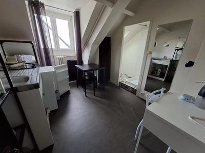 /international/fr/tours-rhone-310102264381/