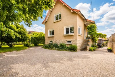 /international/fr/beaune-burgundy-310108138511/