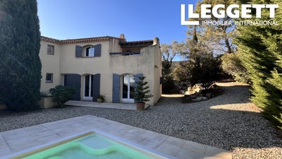 /international/fr/rochefort-du-gard-languedoc-roussillon-310095517167/
