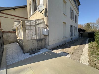 /international/fr/68-rue-saint-medard-pontfaverger-moronvilliers-ardennes-310100631150/?lang=zh-tw