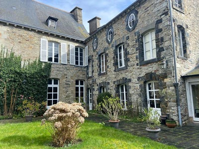 /international/fr/vitre-brittany-310100360626/?lang=zh-cn