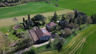 /international/fr/castelsagrat-midi-pyrenees-310107013952/