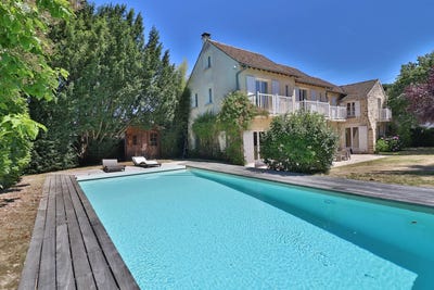 /international/fr/neauphle-le-chateau-ile-de-france-310098841365/