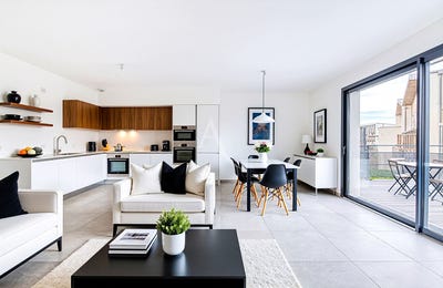 /international/fr/montreuil-juigne-pays-de-la-loire-310104919800/