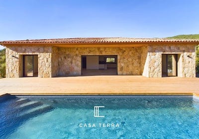 /international/fr/lecci-corsica-310097615415/