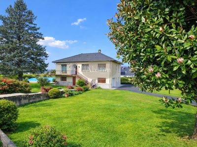 /international/fr/oloron-sainte-marie-aquitaine-310105236067/