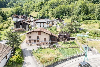 /international/fr/grand-aigueblanche-rhone-310103163582/